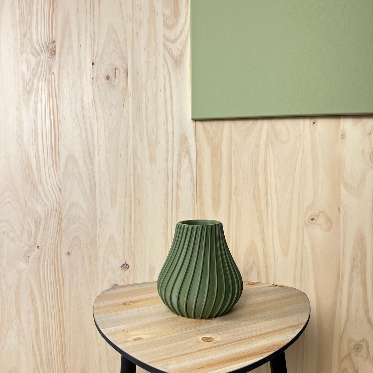 Vase "Houdini", Design sculptural et hypnotique