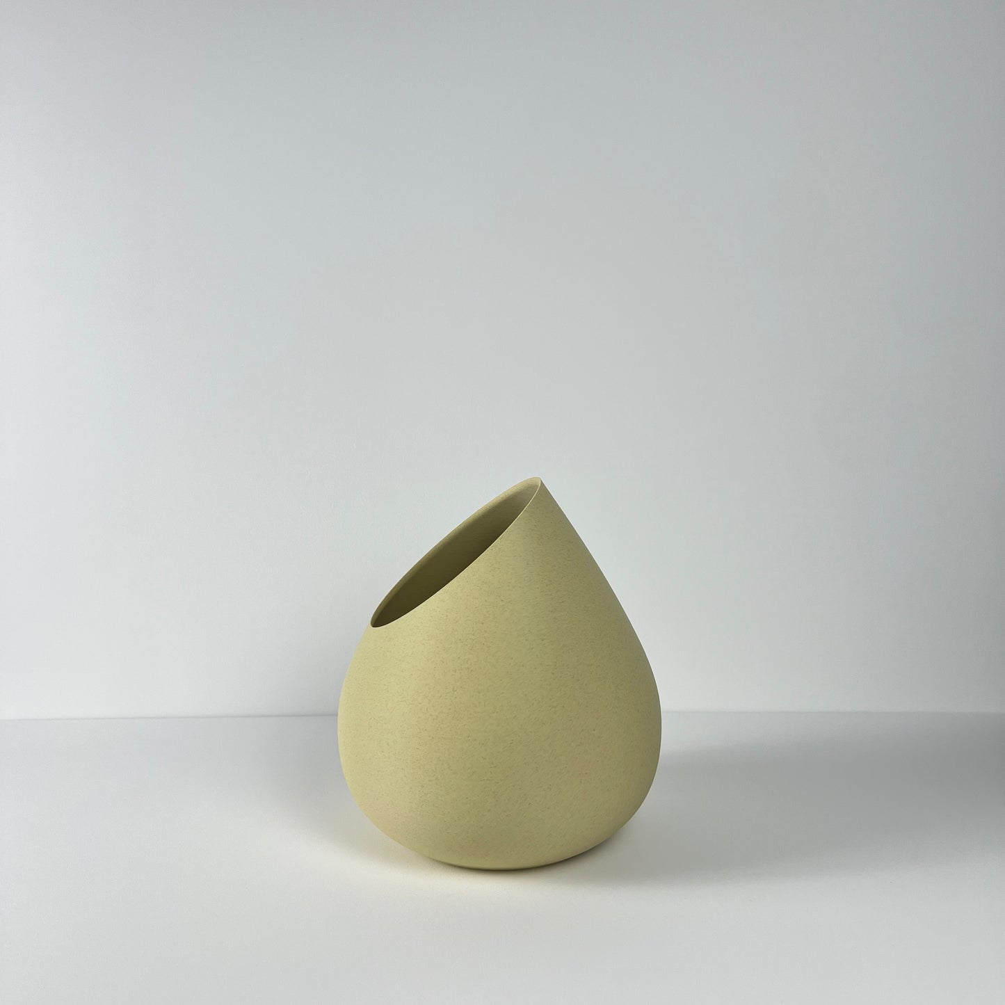 Vase "Goutte d'Eau", Design moderne et intemporel