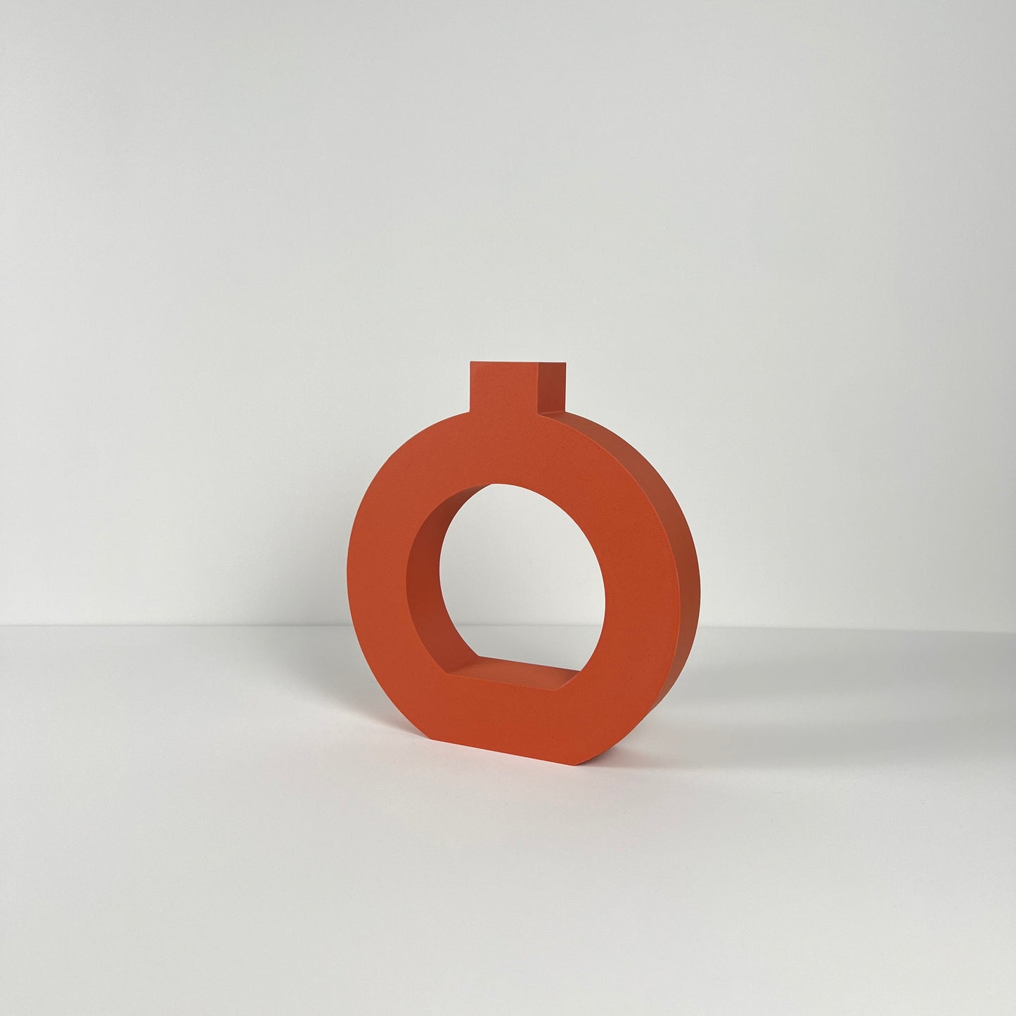 Vase "Printemps", Design rond et coloré