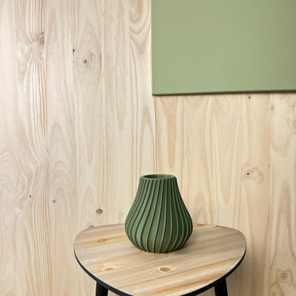 Vase "Houdini", Design sculptural et hypnotique