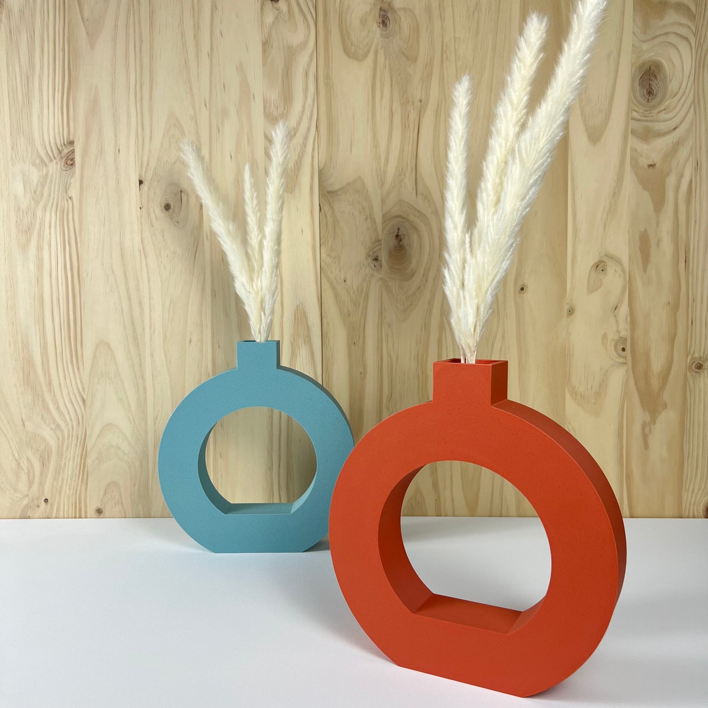 Vase "Printemps", Design rond et coloré
