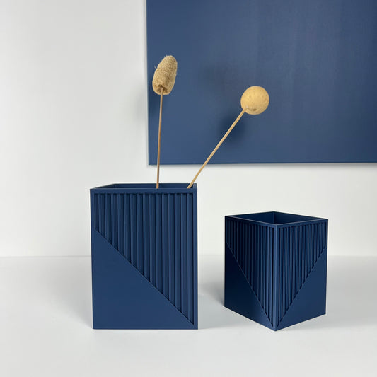 Vase "Stéphanie", Design géométrique et minimaliste