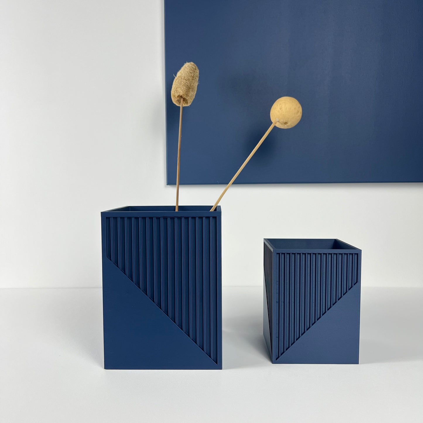 Vase "Stéphanie", Design géométrique et minimaliste