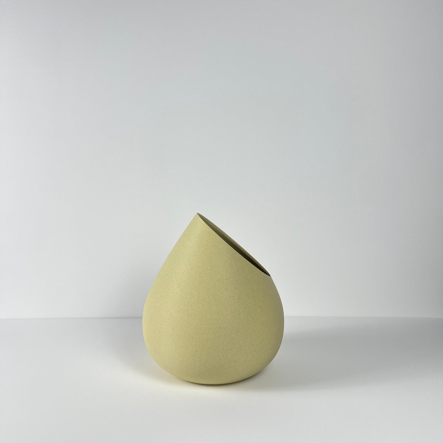 Vase "Goutte d'Eau", Design moderne et intemporel