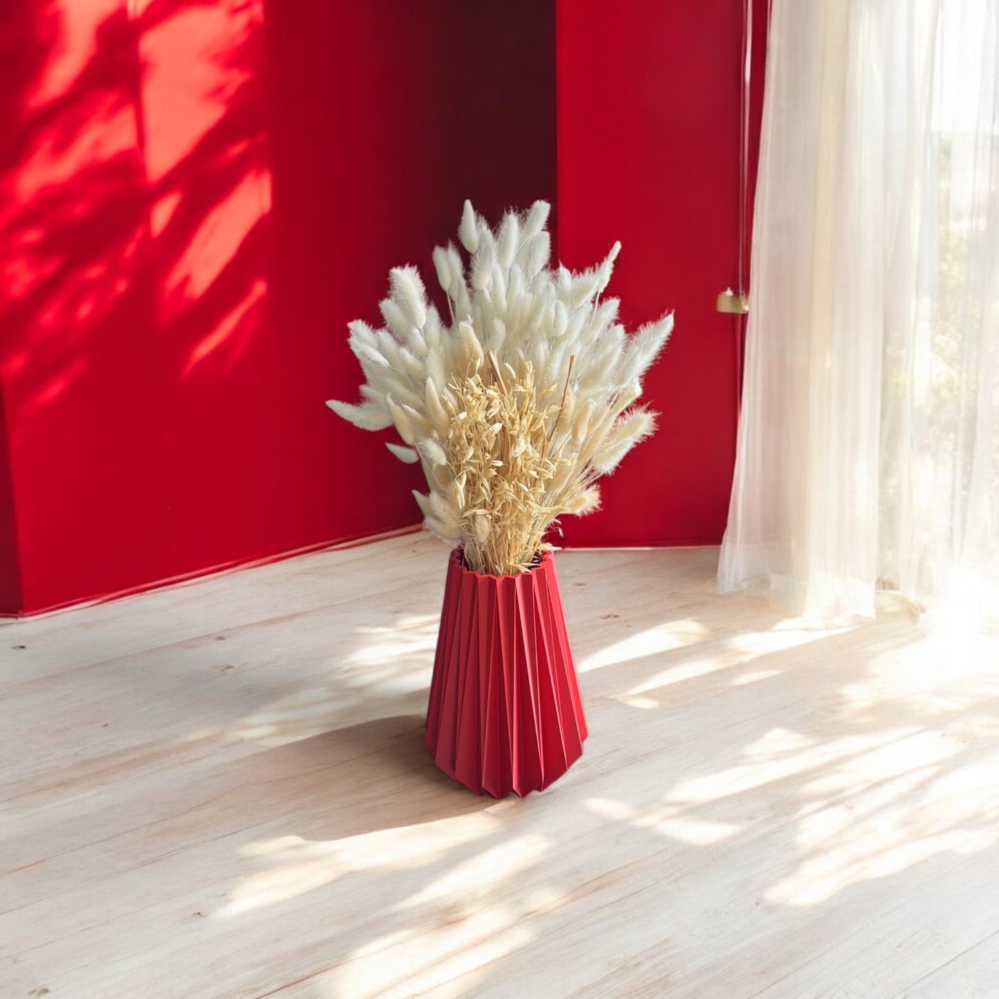 Vase "Yolande", Design audacieux et raffiné