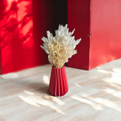 Vase "Yolande", Design audacieux et raffiné